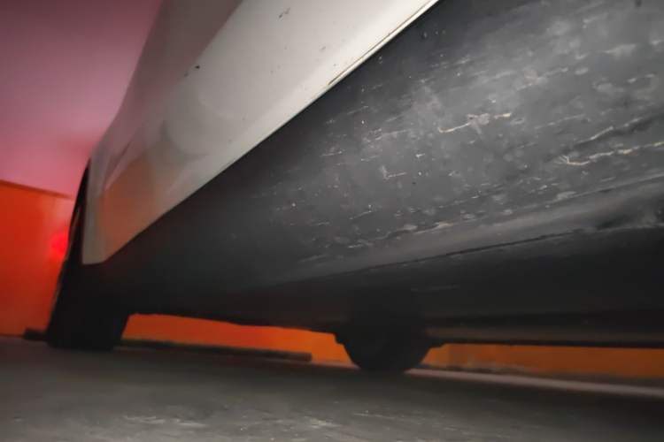 Used Tesla Model Y 2022 Long-Range All-Wheel-Drive Version Chassis Front Right