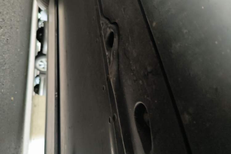 Used Tesla Model Y 2022 Rear-Wheel-Drive Version Chassis Rear Left