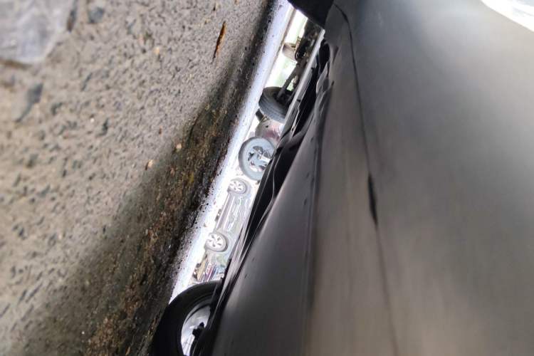 Used Tesla Model Y 2022 Long-Range All-Wheel-Drive Version Chassis Rear Right