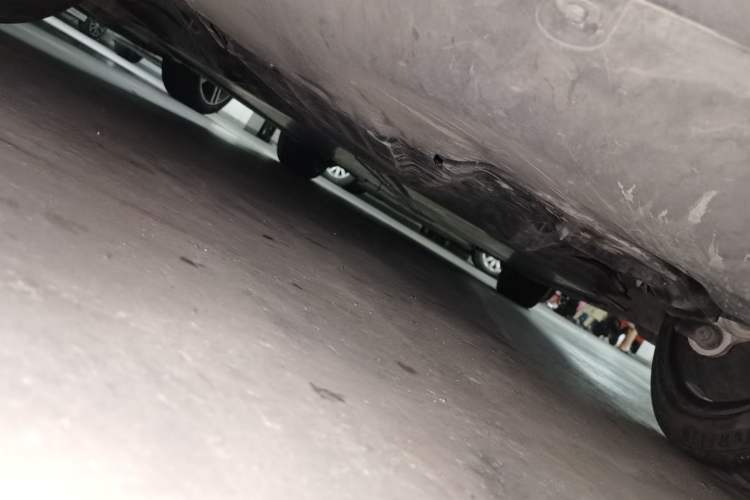 Used Tesla Model Y 2022 Long-Range All-Wheel-Drive Version Chassis Rear