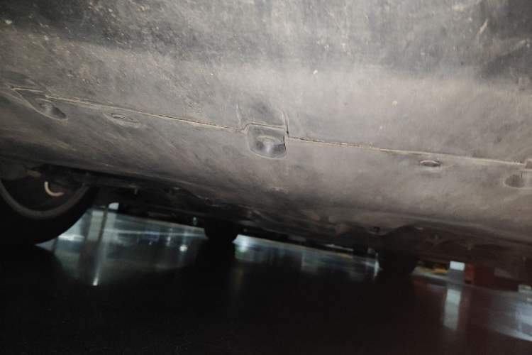 Used Tesla Model Y 2022 Long-Range All-Wheel-Drive Version Chassis Rear