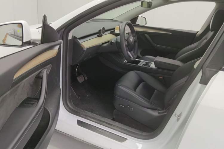 Used Tesla Model Y 2022 Revised Version Long-Range All-Wheel Drive Driver Seat