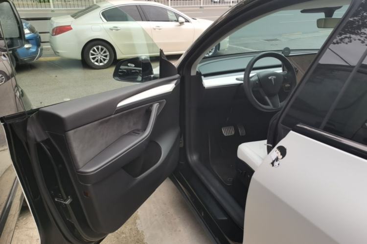 Used Tesla Model Y 2022 Performance High-Performance All-Wheel-Drive Version Driver Seat