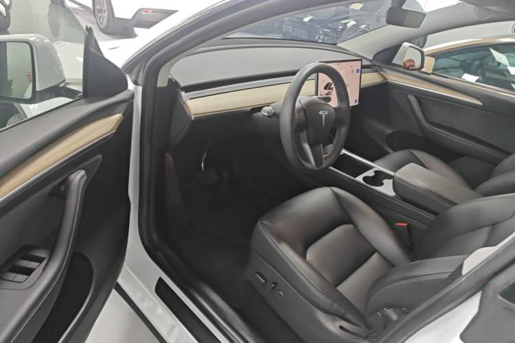 Used Tesla Model Y 2022 Revised Version Rear-Wheel Drive Driver Seat