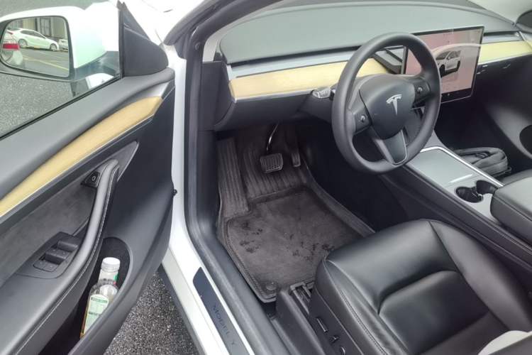 Used Tesla Model Y 2022 Revised Version Rear-Wheel Drive Driver Seat