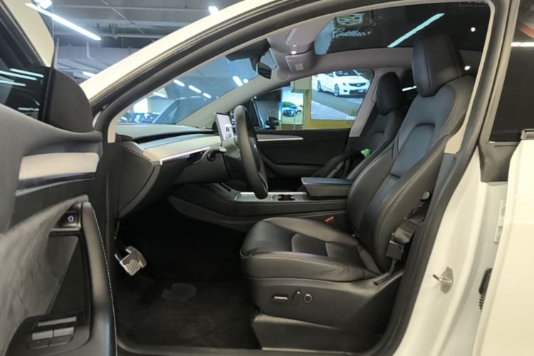 Used Tesla Model Y 2022 Performance High-Performance All-Wheel-Drive Version Driver Seat