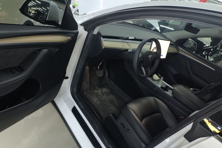 Used Tesla Model Y 2022 Rear-Wheel-Drive Version Driver Seat