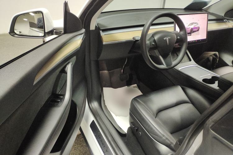 Used Tesla Model Y 2022 Revised Version Rear-Wheel Drive Driver Seat