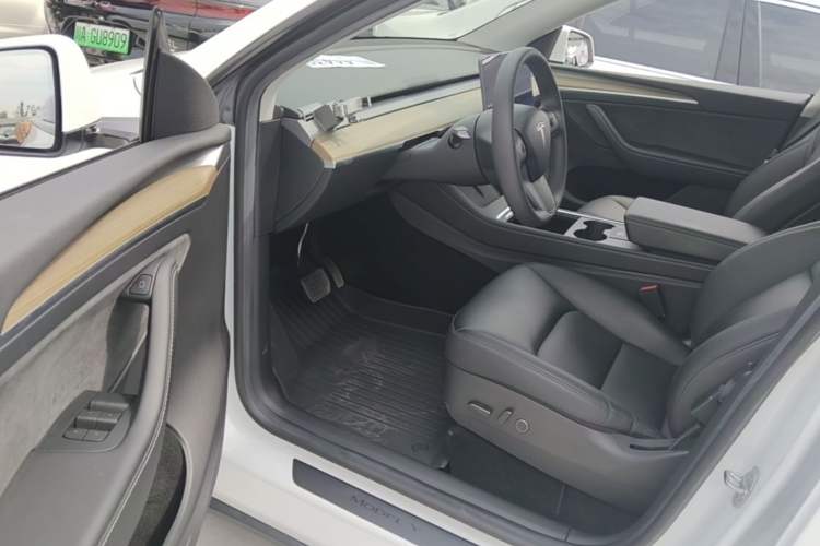 Used Tesla Model Y 2022 Revised Version Rear-Wheel Drive Driver Seat