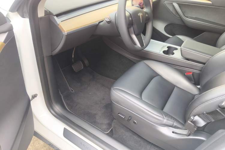 Used Tesla Model Y 2022 Revised Version Rear-Wheel Drive Driver Seat