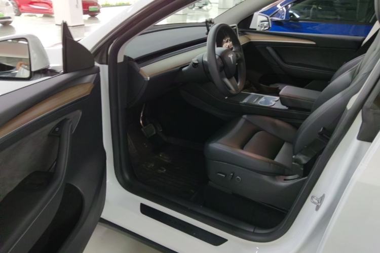 Used Tesla Model Y 2022 Revised Version Long-Range All-Wheel Drive Driver Seat