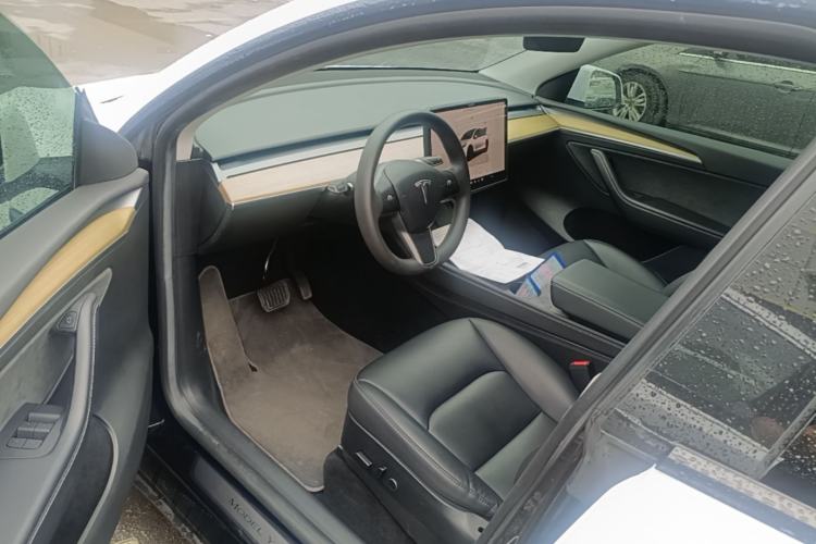 Used Tesla Model Y 2022 Revised Version Rear-Wheel Drive Driver Seat