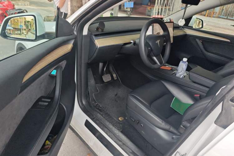 Used Tesla Model Y 2022 Rear-Wheel-Drive Version Driver Seat