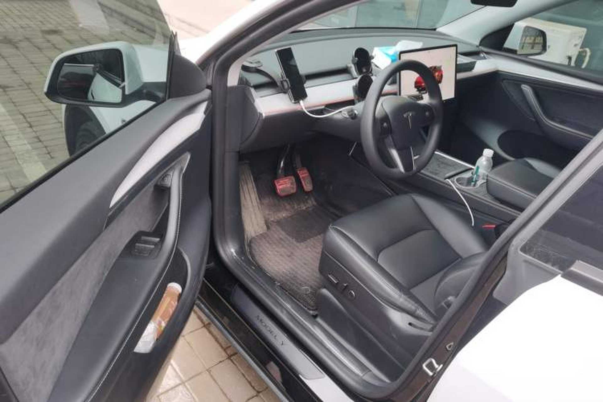 Used Tesla Model Y 2022 Revised Version Long-Range All-Wheel Drive Driver Seat