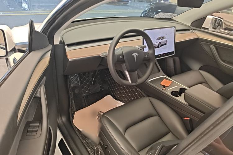 Used Tesla Model Y 2022 Revised Version Rear-Wheel Drive Driver Seat