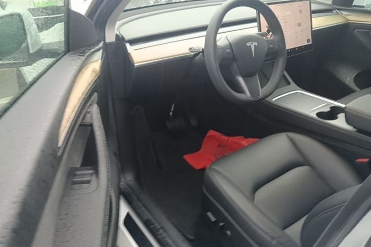 Used Tesla Model Y 2022 Revised Version Long-Range All-Wheel Drive Driver Seat