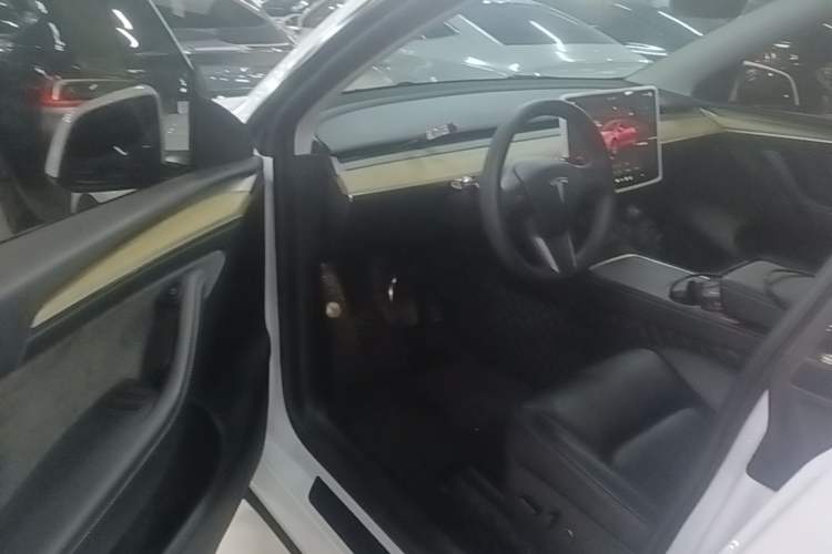 Used Tesla Model Y 2022 Revised Version Long-Range All-Wheel Drive Driver Seat