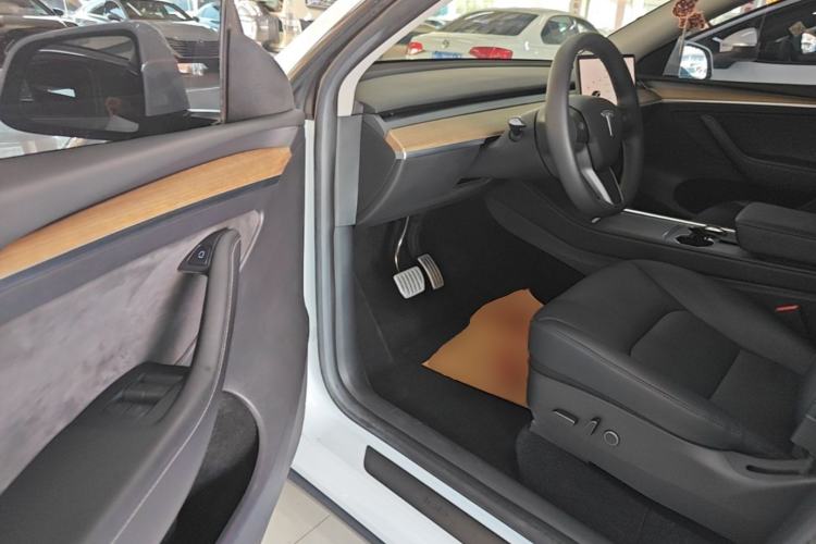 Used Tesla Model Y 2022 Performance High-Performance All-Wheel-Drive Version Driver Seat