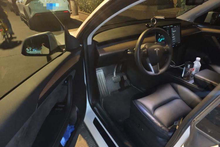 Used Tesla Model Y 2022 Revised Version Rear-Wheel Drive Driver Seat