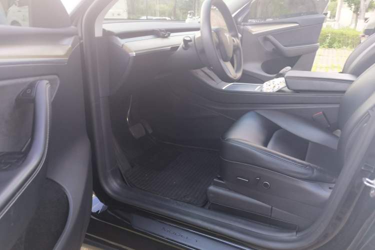 Used Tesla Model Y 2022 Revised Version Rear-Wheel Drive Driver Seat