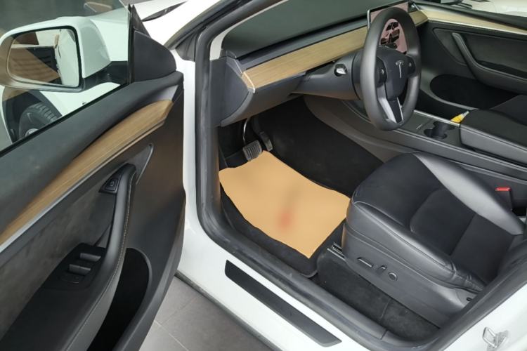 Used Tesla Model Y 2022 Revised Version Rear-Wheel Drive Driver Seat