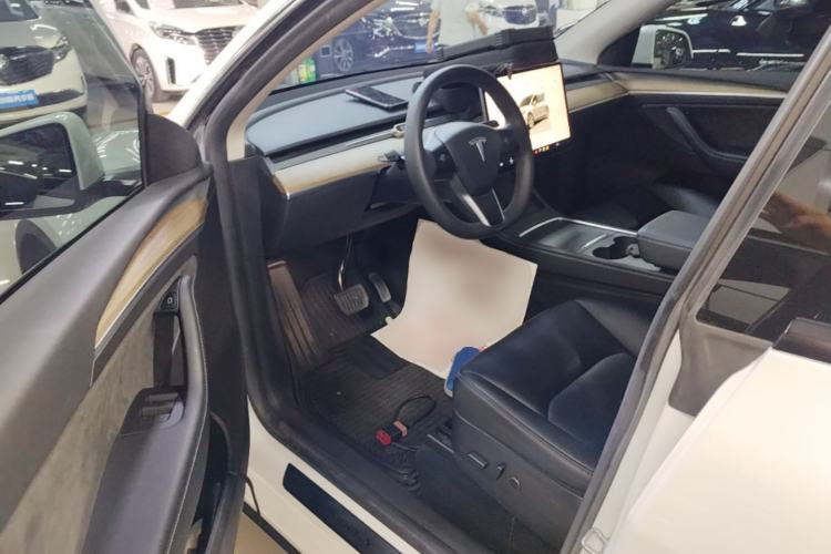 Used Tesla Model Y 2022 Rear-Wheel-Drive Version Driver Seat