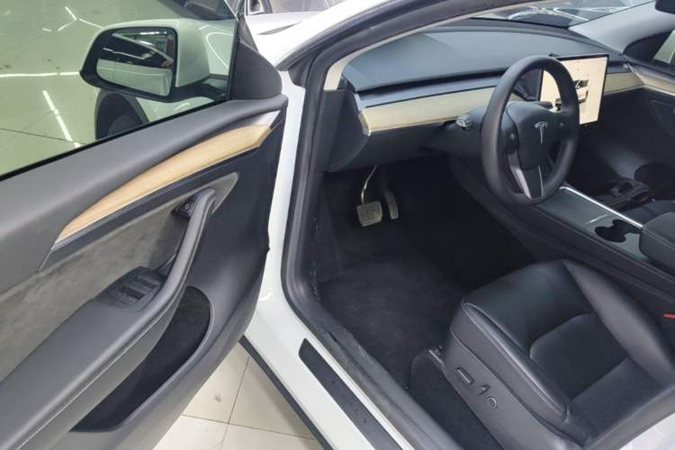 Used Tesla Model Y 2022 Rear-Wheel-Drive Version Driver Seat