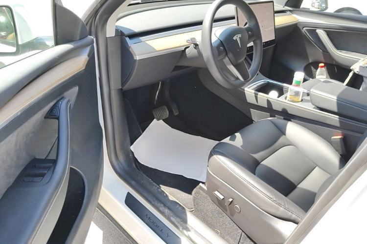 Used Tesla Model Y 2022 Revised Version Rear-Wheel Drive Driver Seat