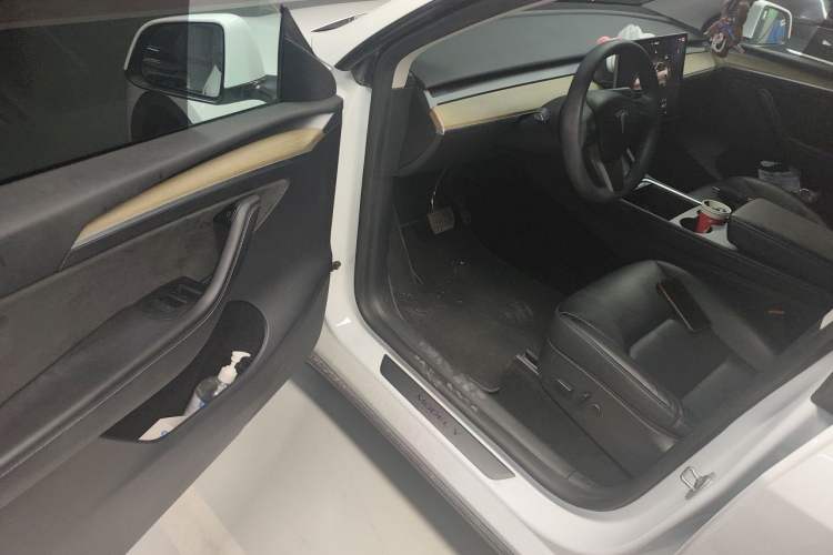 Used Tesla Model Y 2022 Revised Version Rear-Wheel Drive Driver Seat
