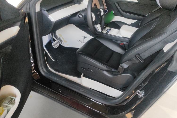 Used Tesla Model Y 2022 Rear-Wheel-Drive Version Driver Seat