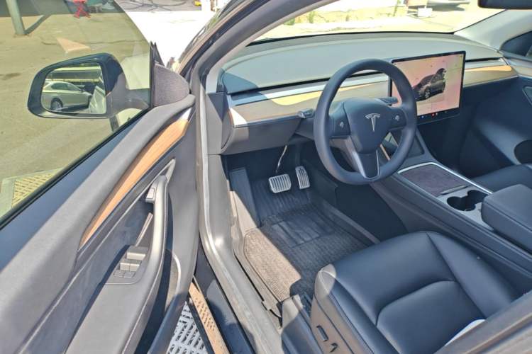 Used Tesla Model Y 2022 Revised Version Rear-Wheel Drive Driver Seat