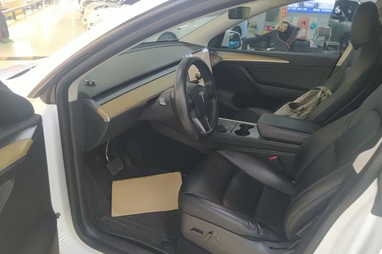 Used Tesla Model Y 2022 Rear-Wheel-Drive Version Driver Seat