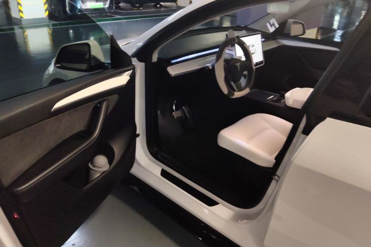 Used Tesla Model Y 2022 Revised Version Rear-Wheel Drive Driver Seat