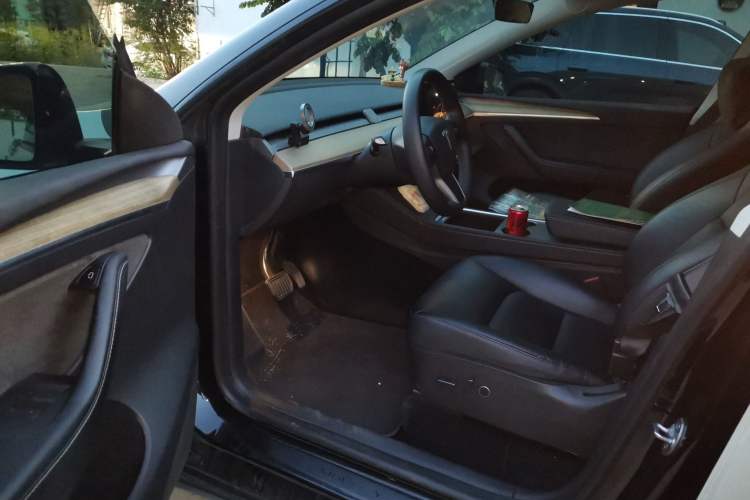 Used Tesla Model Y 2022 Revised Version Rear-Wheel Drive Driver Seat
