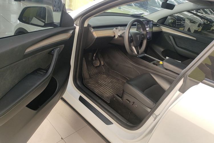 Used Tesla Model Y 2022 Revised Version Rear-Wheel Drive Driver Seat