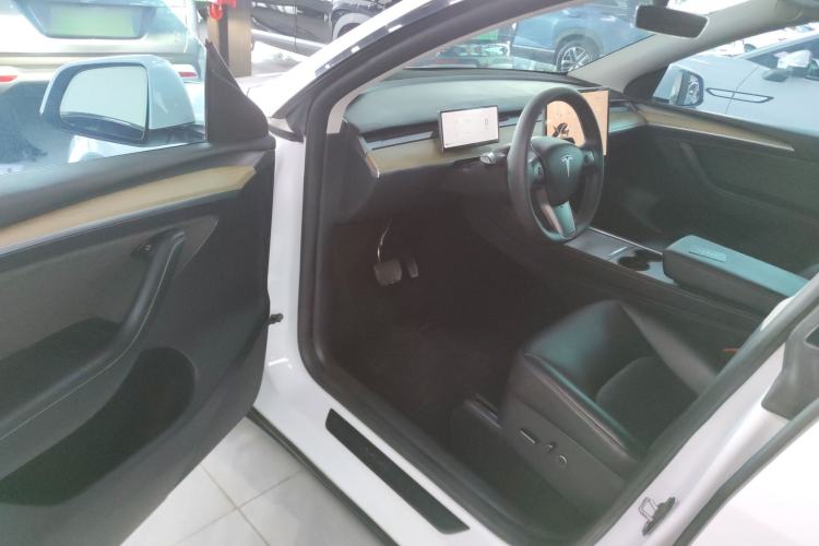 Used Tesla Model Y 2022 Revised Version Rear-Wheel Drive Driver Seat