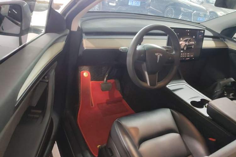 Used Tesla Model Y 2022 Revised Version Rear-Wheel Drive Driver Seat