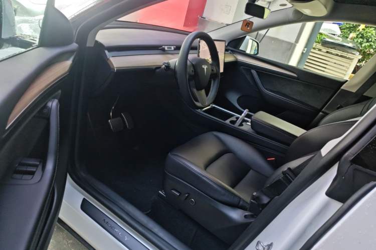 Used Tesla Model Y 2022 Revised Version Rear-Wheel Drive Driver Seat