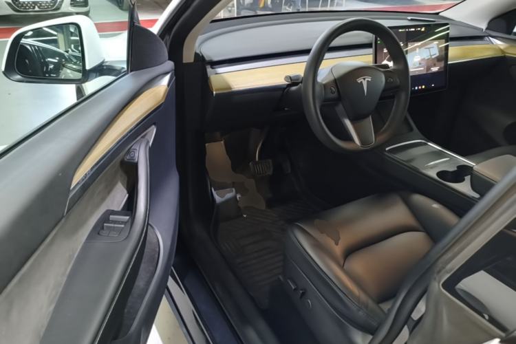 Used Tesla Model Y 2022 Revised Version Long-Range All-Wheel Drive Driver Seat