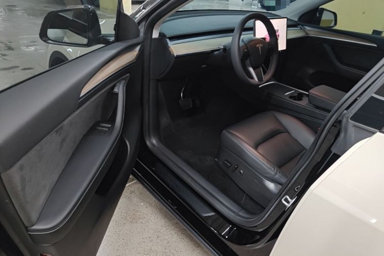 Used Tesla Model Y 2022 Revised Version Rear-Wheel Drive Driver Seat