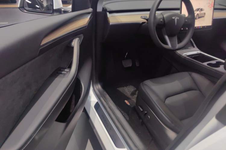 Used Tesla Model Y 2022 Revised Version Rear-Wheel Drive Driver Seat