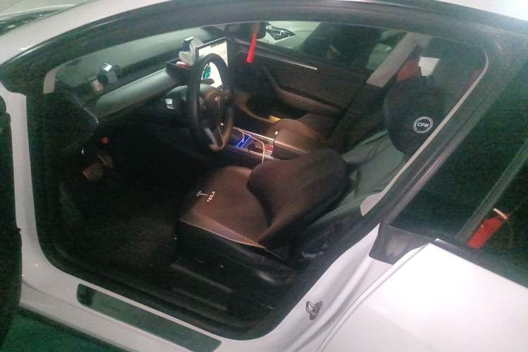 Used Tesla Model Y 2022 Rear-Wheel-Drive Version Driver Seat