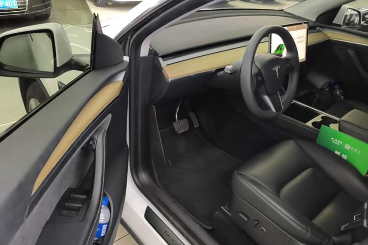 Used Tesla Model Y 2022 Revised Version Rear-Wheel Drive Driver Seat
