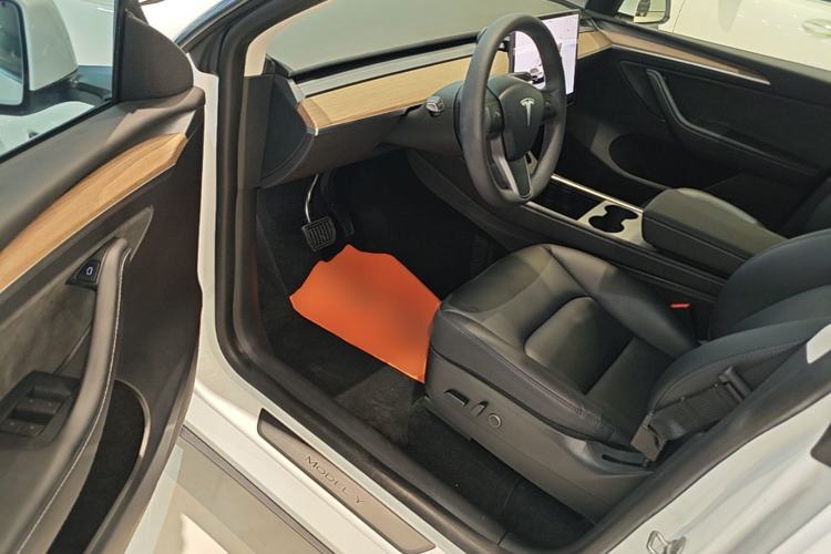 Used Tesla Model Y 2022 Rear-Wheel-Drive Version Driver Seat