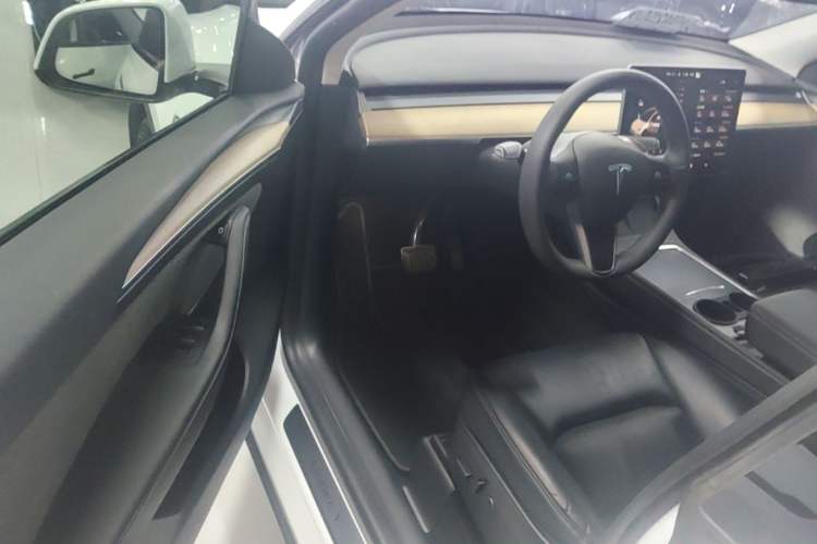 Used Tesla Model Y 2022 Revised Version Rear-Wheel Drive Driver Seat