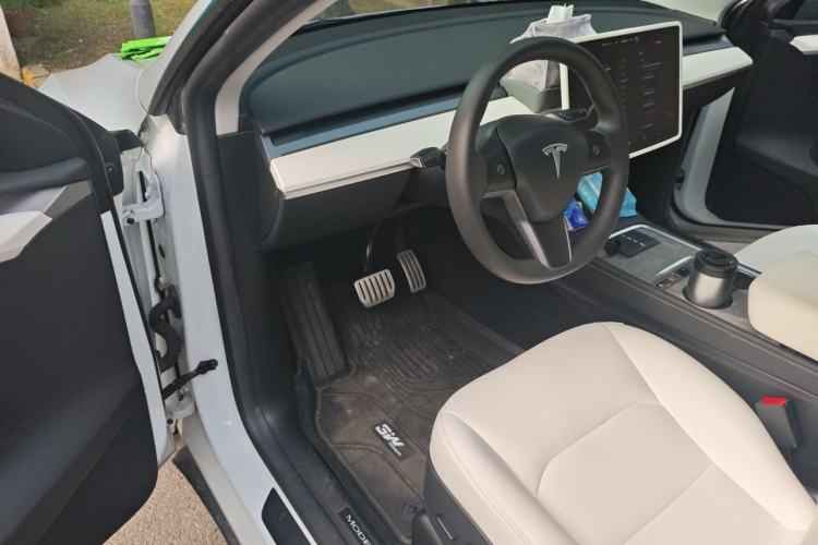 Used Tesla Model Y 2022 Performance High-Performance All-Wheel-Drive Version Driver Seat