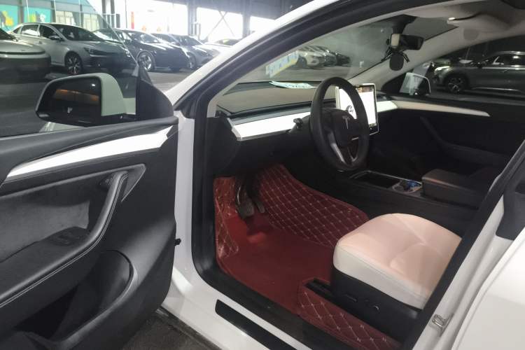 Used Tesla Model Y 2022 Revised Version Rear-Wheel Drive Driver Seat