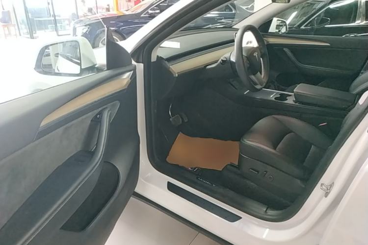 Used Tesla Model Y 2022 Rear-Wheel-Drive Version Driver Seat