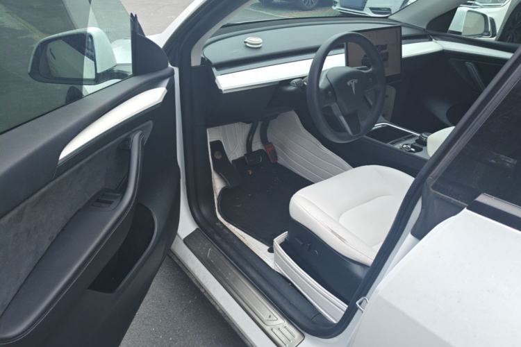 Used Tesla Model Y 2022 Revised Version Rear-Wheel Drive Driver Seat