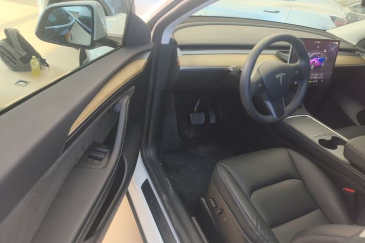 Used Tesla Model Y 2022 Revised Version Rear-Wheel Drive Driver Seat